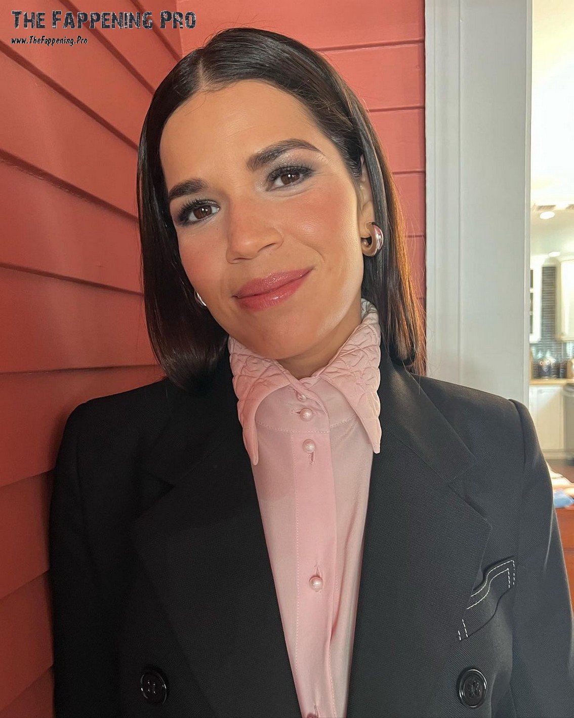 america-ferrera-selfie-thefappening-cfd-8 America Ferrera Today 2023 Photo