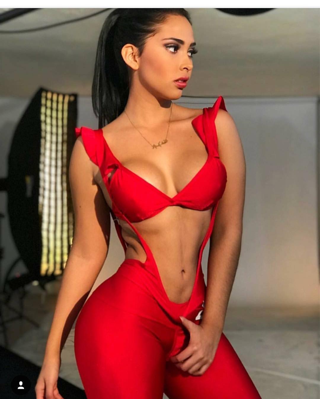 ana paula saenz sexy tits 6