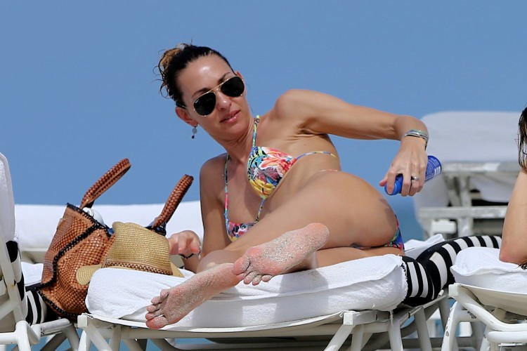 andrea-burstein-bikini-22 Andrea Burstein Pussy