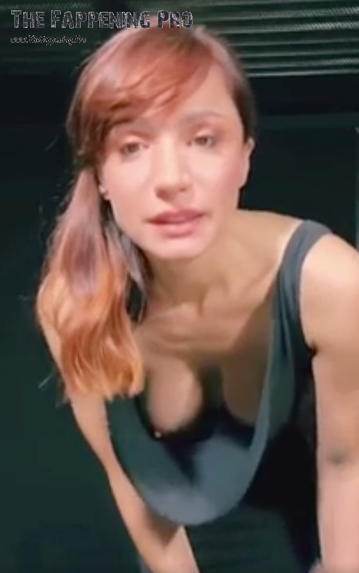 andrea-delogu-nude-thefappening-cfd-16 Andrea Delogu Leaked Nudes