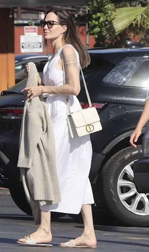 angelina-jolie-sexy-in-la-thefappening-cfd-5 angelina jolie sexy in la thefappening cfd 5