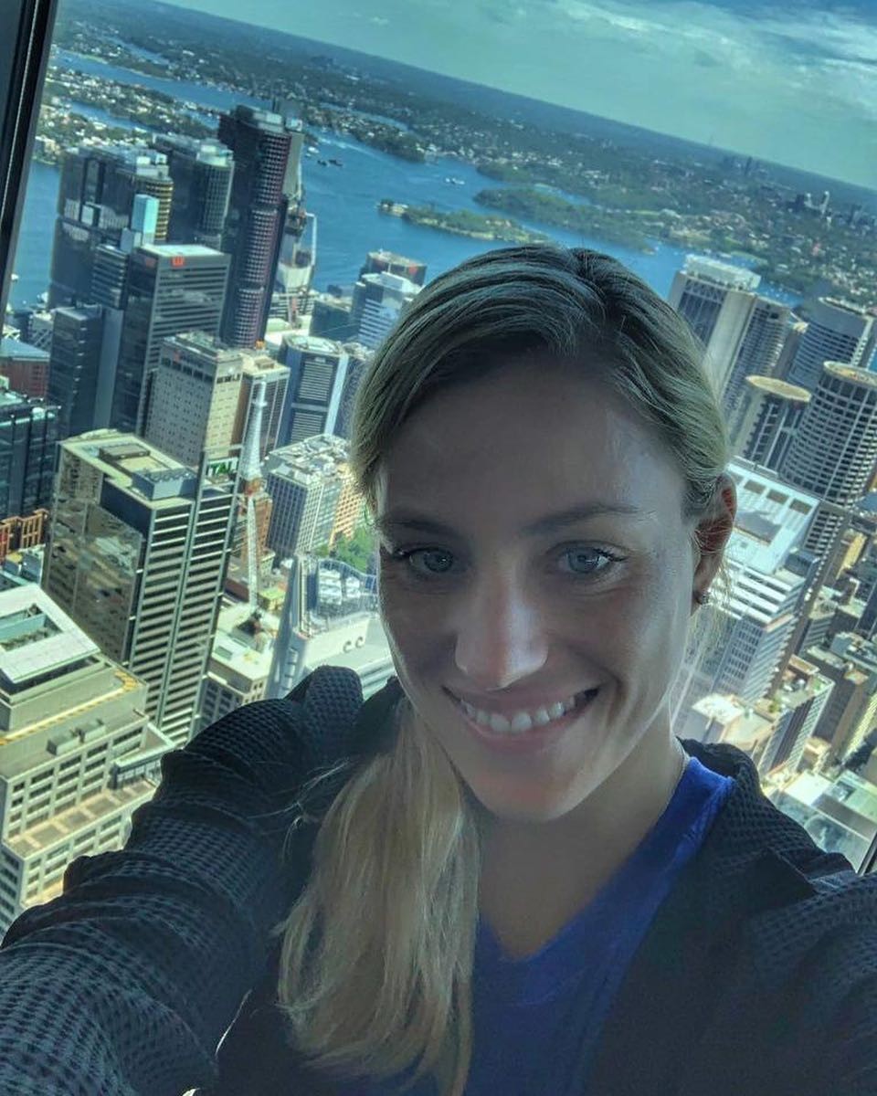 angelique-kerber-sexy-yoga-22 angelique kerber sexy yoga 22