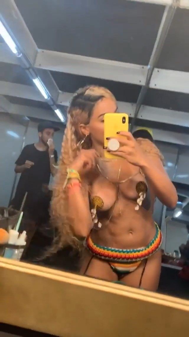 anitta-singer-nude-topless-23 anitta singer nude topless 23