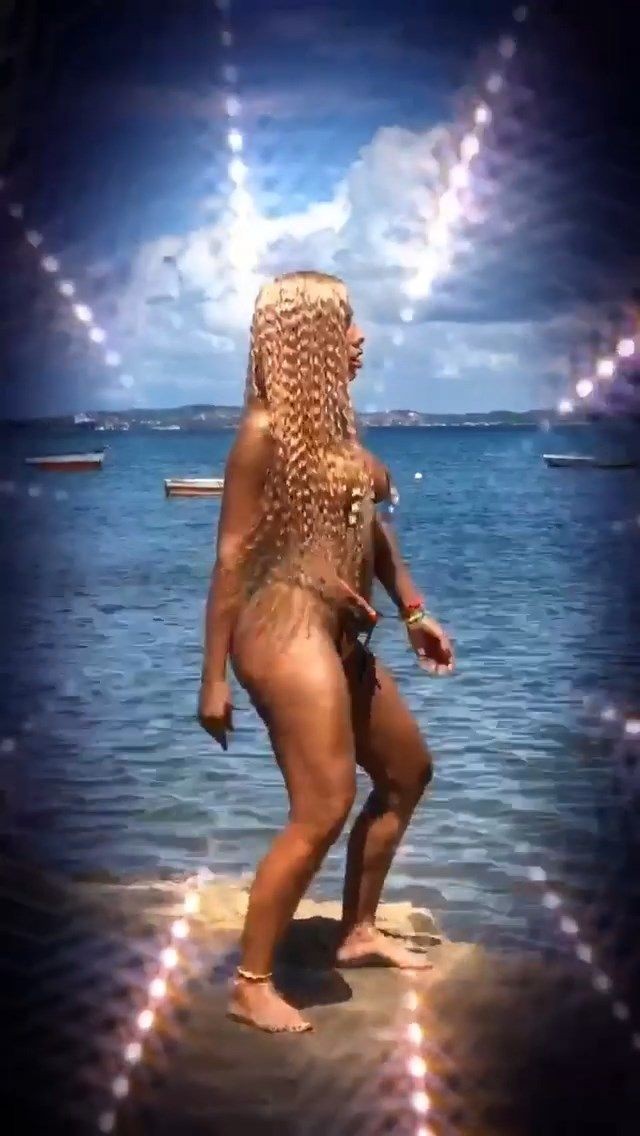 anitta-singer-nude-topless-36 anitta singer nude topless 36
