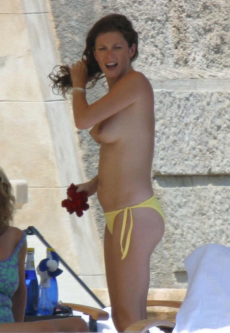 anna-friel-nude-sexy-34 anna-friel-nude-sexy-34