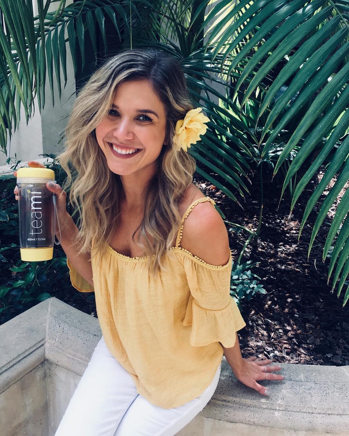 anna-marie-dobbins-hot-on-selfie-thefappening-cfd-1 Anna Marie Dobbins Hot On Selfie