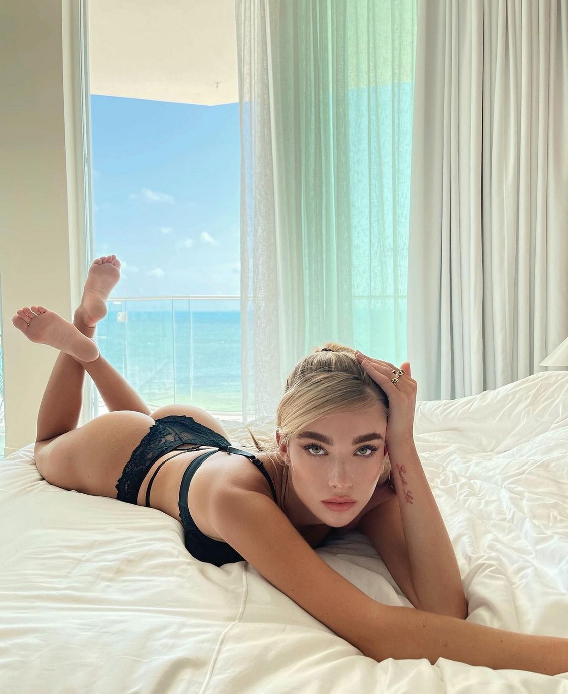 antonia-freya-lydia-hot-unpublished-thefappening-cfd-4 Antonia Freya Lydia Feet