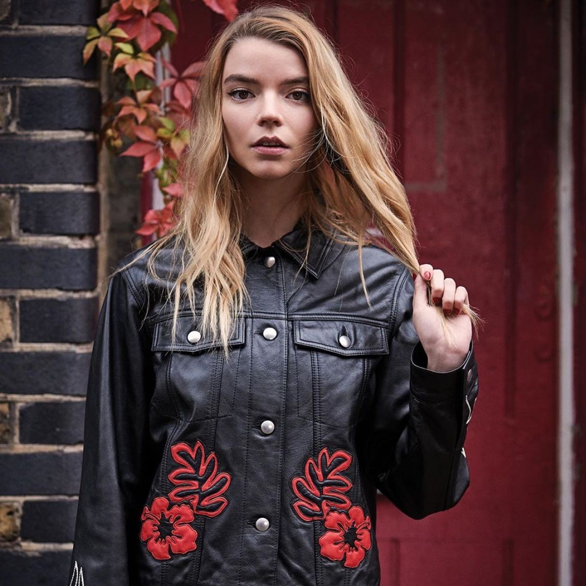 anya-taylor-joy-sexy-9 anya taylor joy sexy 9