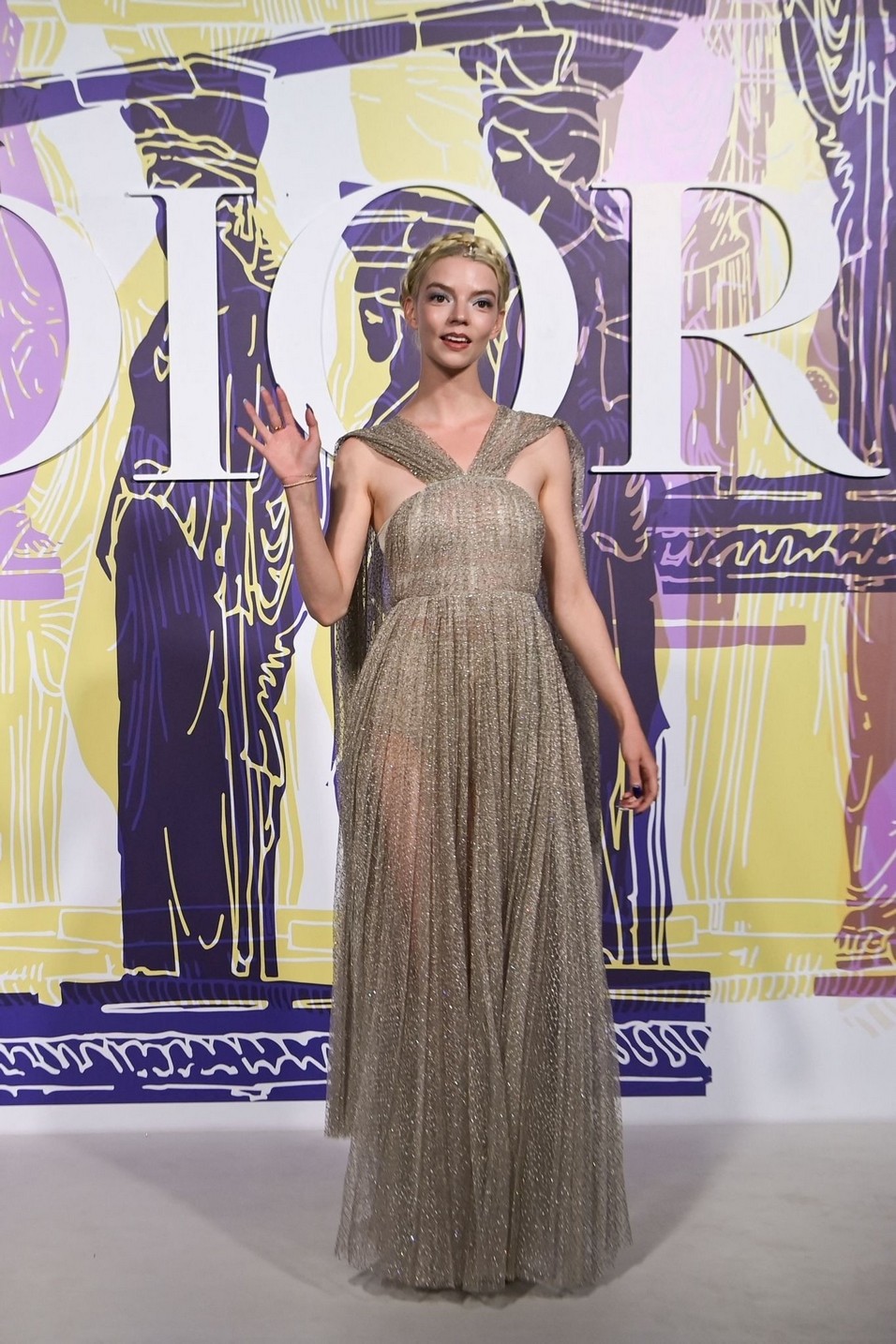 anya-taylor-joy-sexy-goddes-at-the-dior-2022-show-in-athens-thefappening-cfd-4 Anya Taylor-Joy Sexy