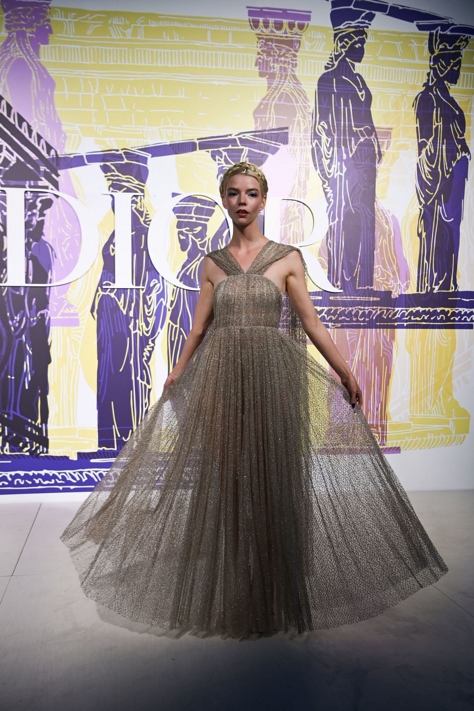 anya-taylor-joy-sexy-goddes-at-the-dior-2022-show-in-athens-thefappening-cfd-7 anya taylor joy sexy goddes at the dior 2022 show in athens thefappening cfd 7