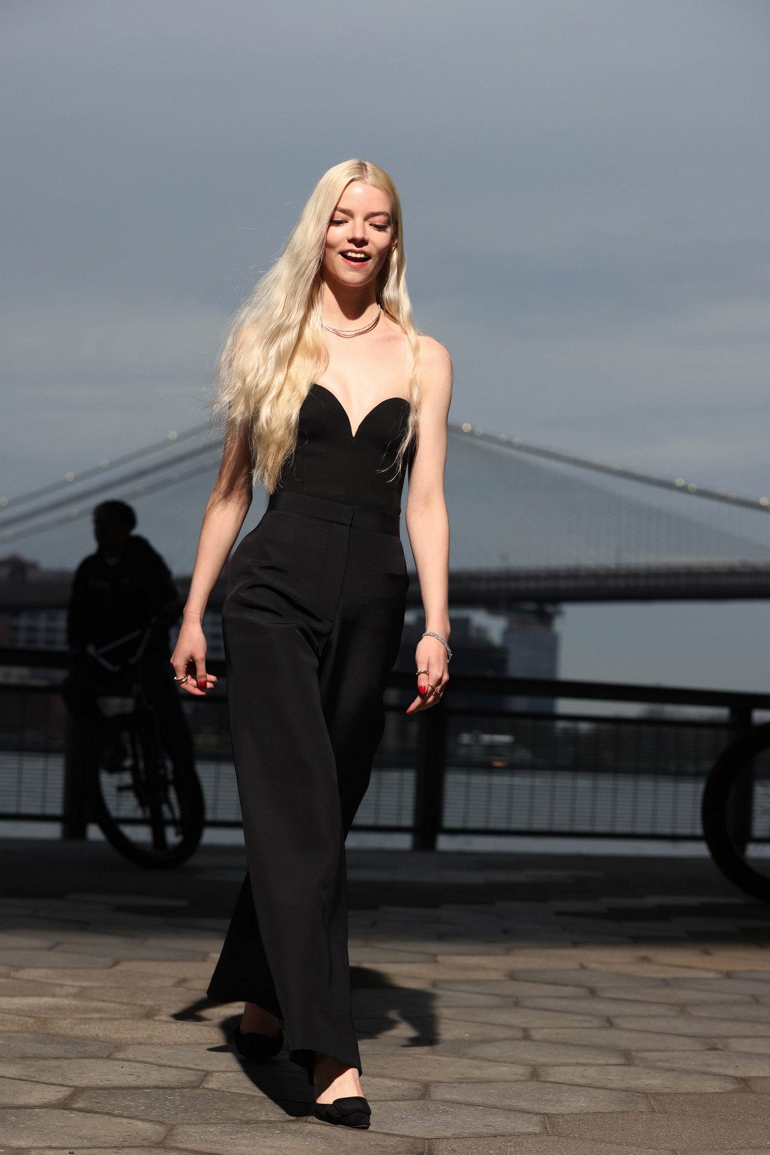 anya-taylor-joy-sexy-in-ny-thefappening-pro-14 Anya Taylor-Joy Sexy