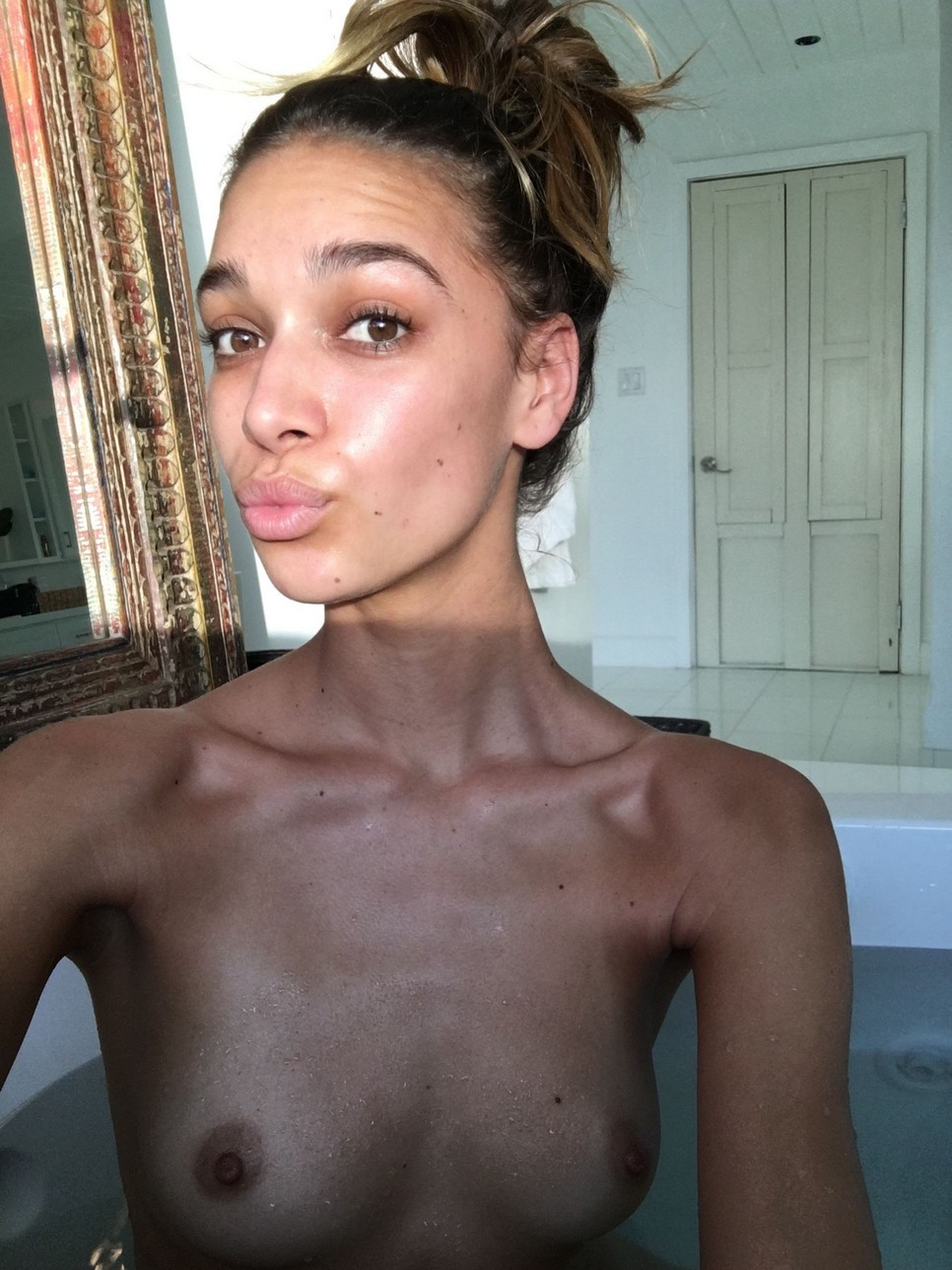 april-love-geary-nude-leaked-thefappening-pro-26 april love geary nude leaked thefappening pro 26