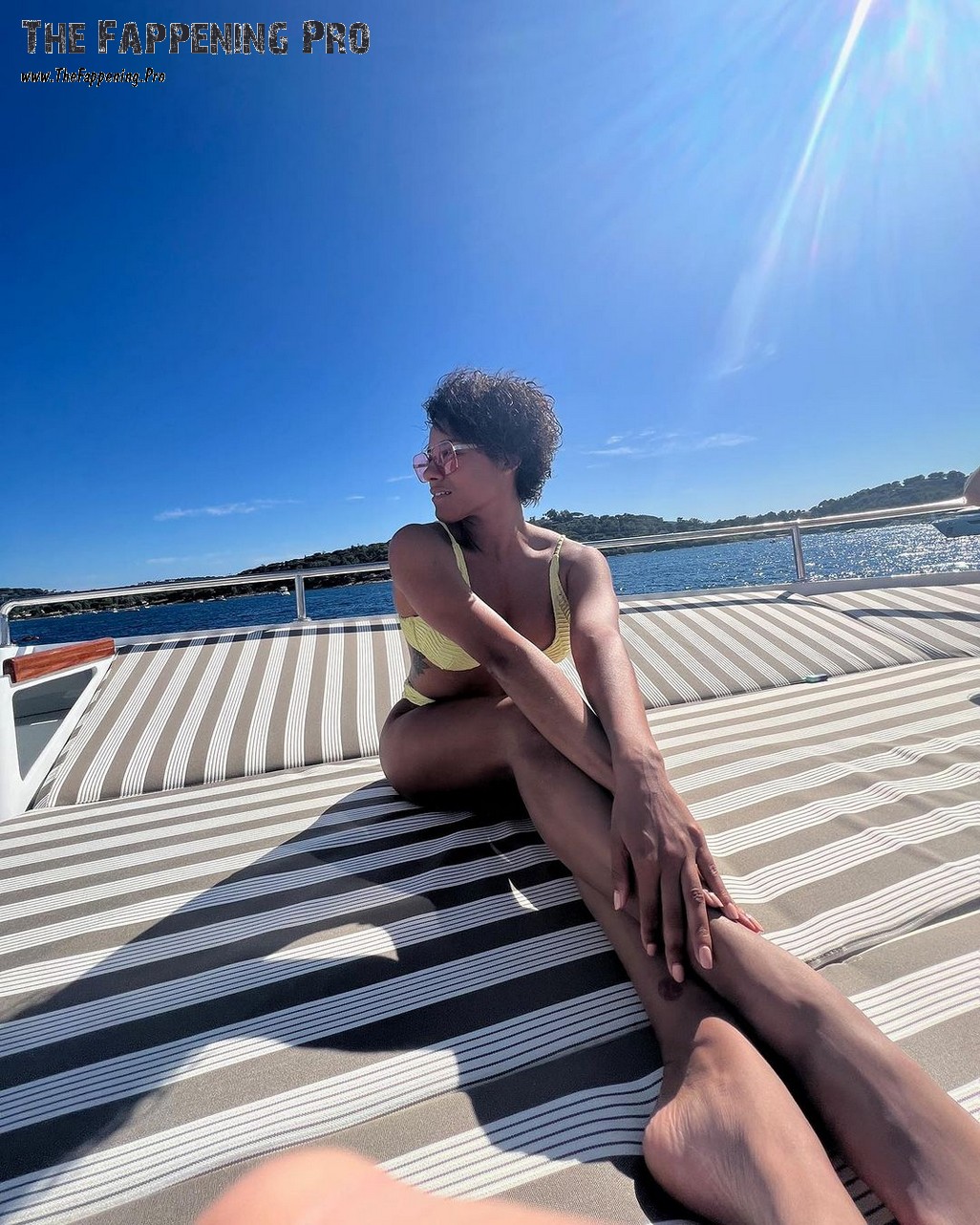 ariana-debose-sexy-thefappening-cfd-36 Ariana DeBose Bikini
