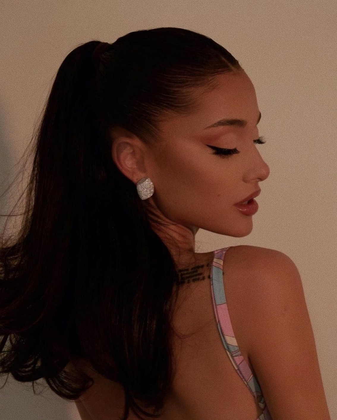 ariana-grande-hot-thefappening-cfd-1 ariana grande hot thefappening cfd 1