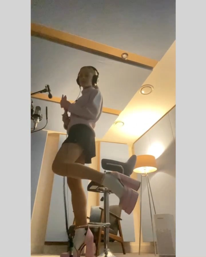 ariana-grande-leggy-thefappening-cfd-5 ariana grande leggy thefappening cfd 5