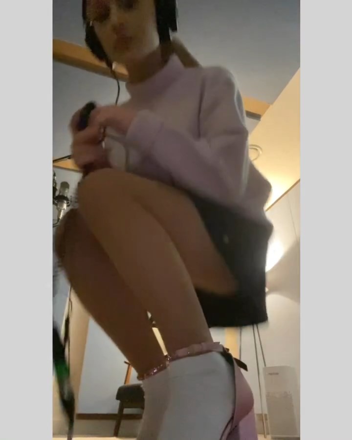 ariana-grande-leggy-thefappening-cfd-9 ariana grande leggy thefappening cfd 9