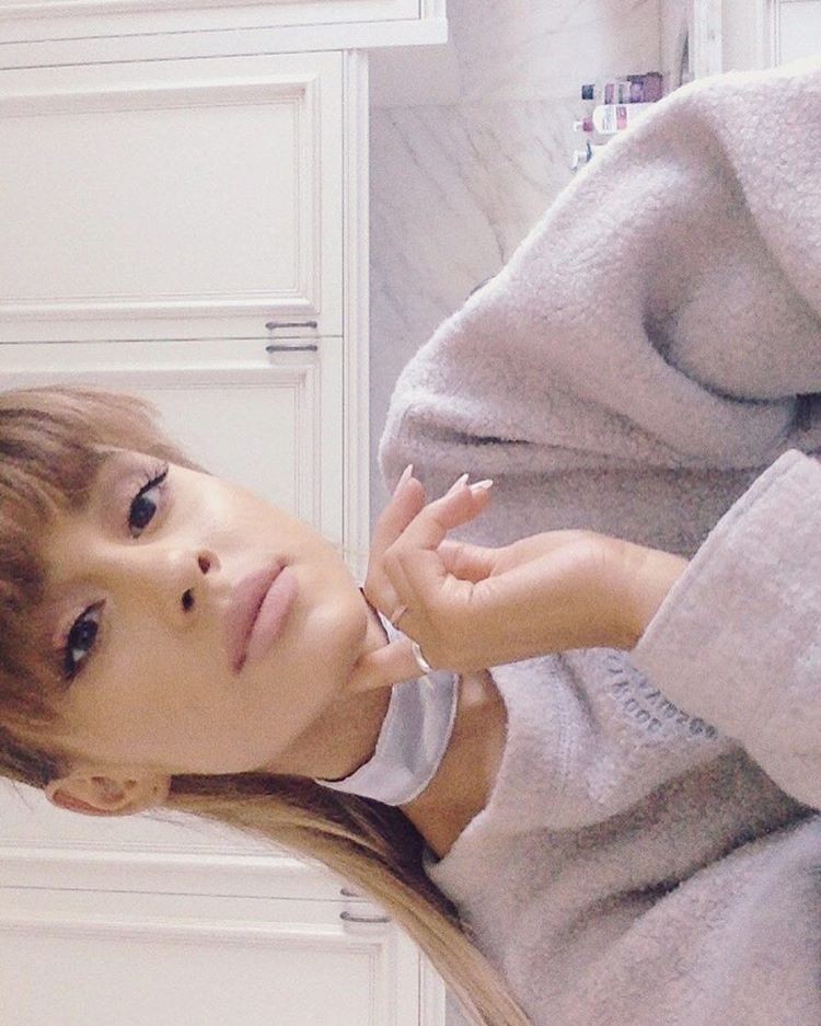 ariana-grande-nude-sexy-10 ariana-grande-nude-sexy-10