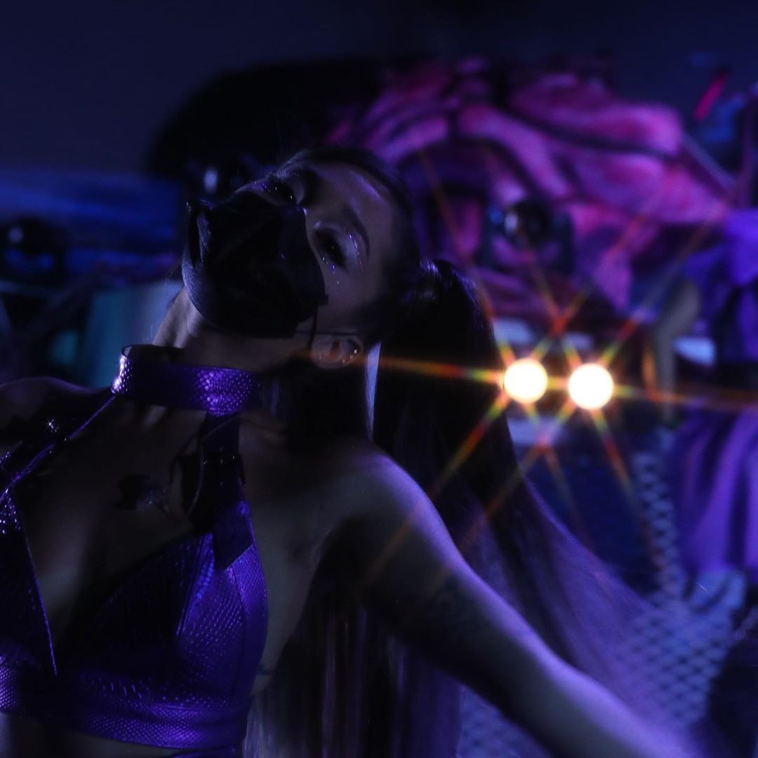 ariana-grande-sexy-at-2020-mtv-video-music-awards-thefappening-cfd-18 ariana grande sexy at 2020 mtv video music awards thefappening cfd 18