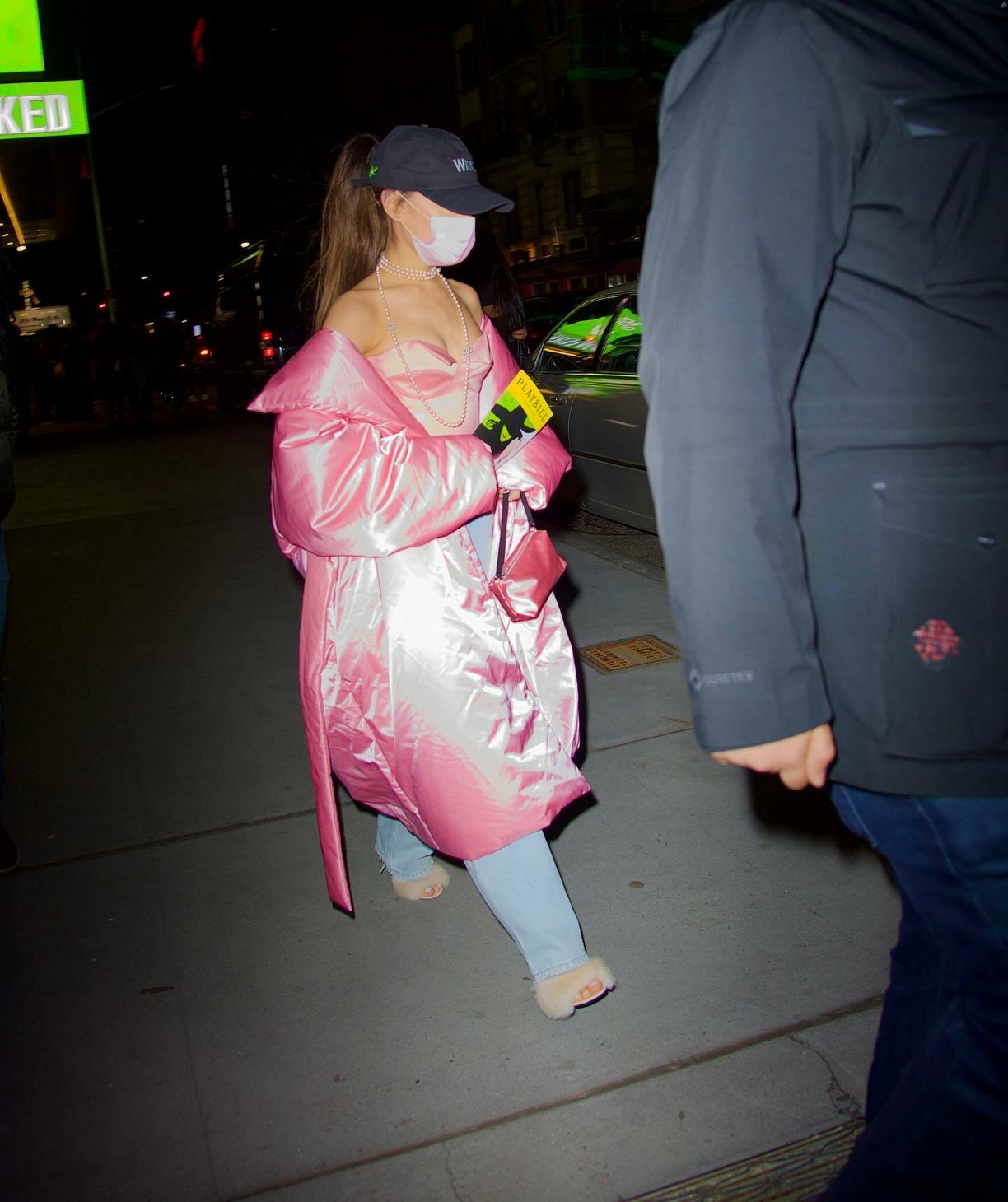 ariana-grande-sexy-doll-thefappening-cfd-5 Ariana Grande Sexy Doll In Pink