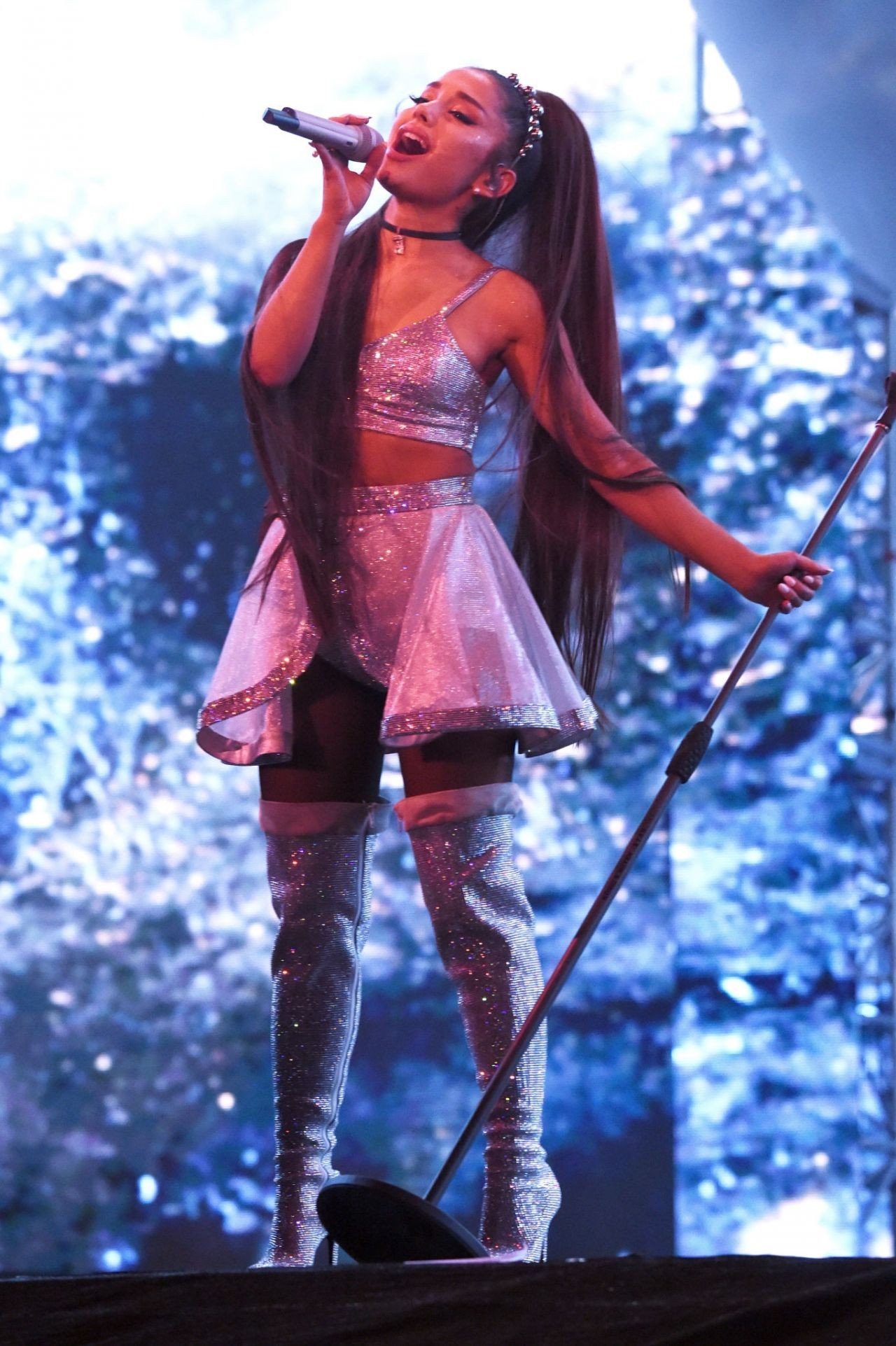 ariana-grande-sexy-indio-2019-14 ariana grande sexy indio 2019 14