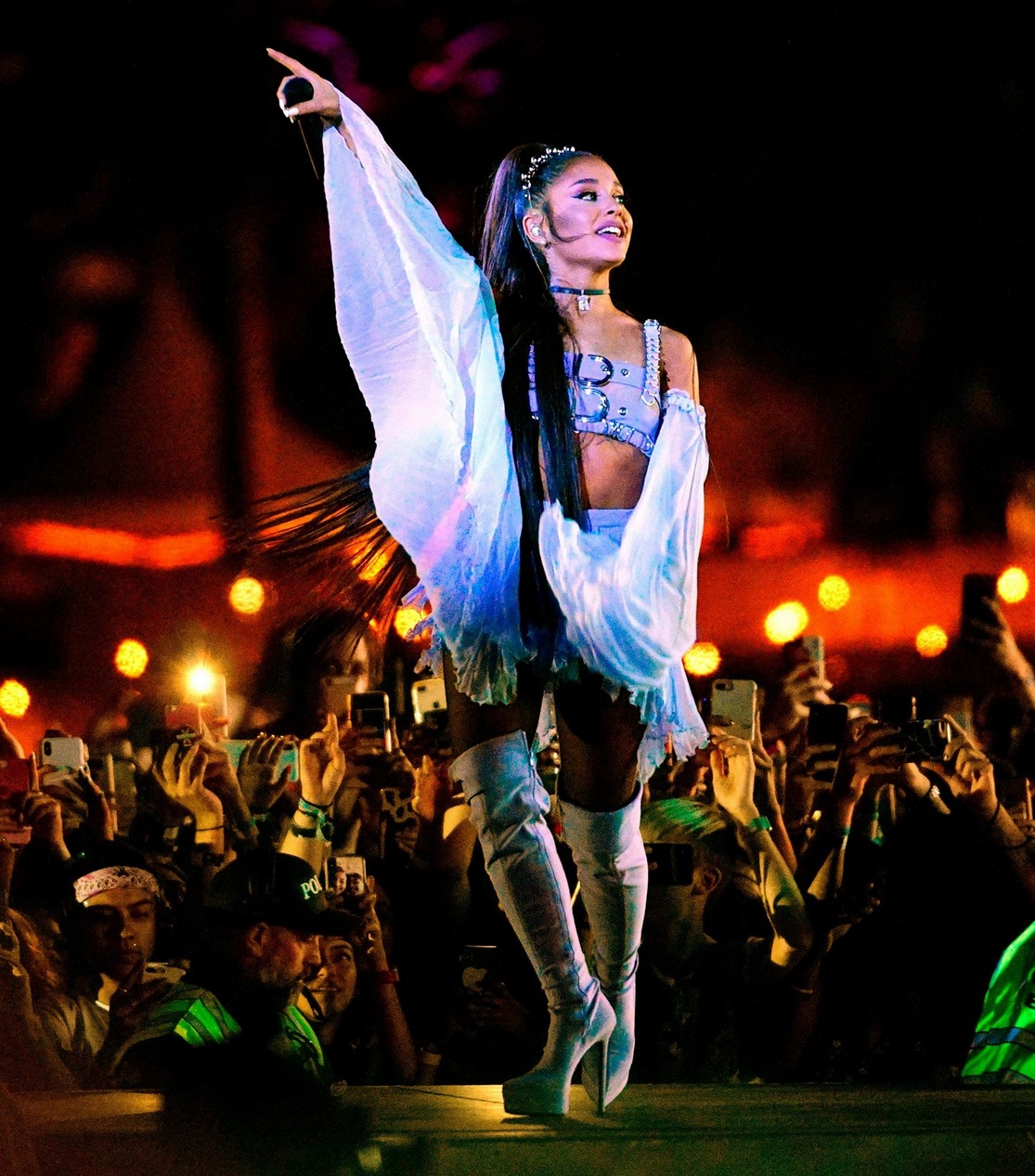 ariana-grande-sexy-indio-2019-2 ariana grande sexy indio 2019 2