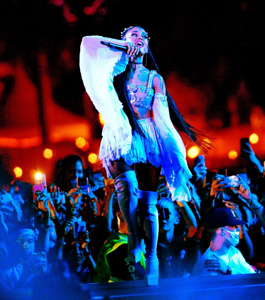 ariana-grande-sexy-indio-2019-4 ariana grande sexy indio 2019 4