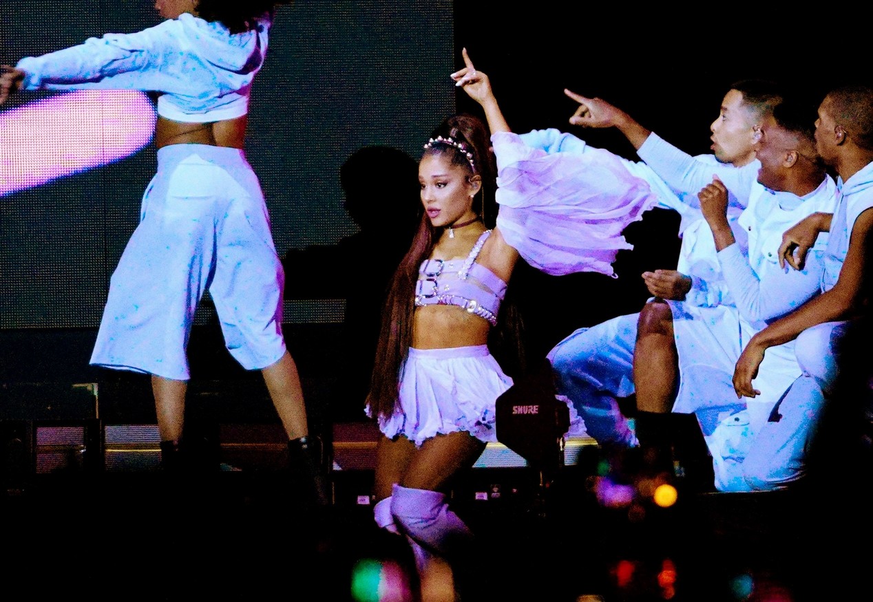 ariana-grande-sexy-indio-2019-6 ariana grande sexy indio 2019 6