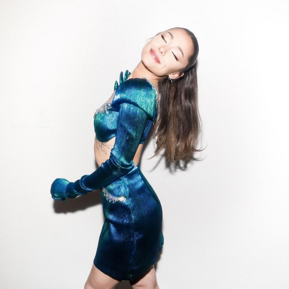 ariana-grande-sexy-mermaid-dress-thefappening-cfd-3 Ariana Grande The Voice 2021