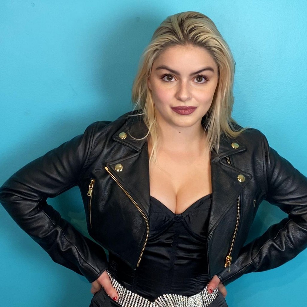 ariel-winter-sexy-at-23th-birthday-thefappening-cfd-11 Ariel Winter Tits