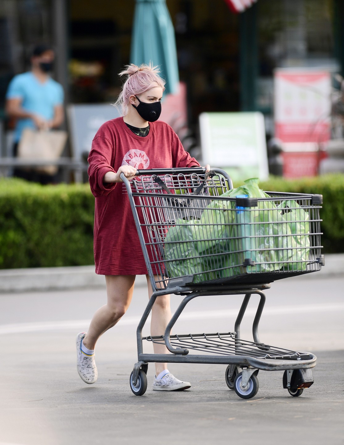 ariel-winter-shopping-in-long-shirt-thefappening-cfd-19 ariel winter shopping in long shirt thefappening cfd 19