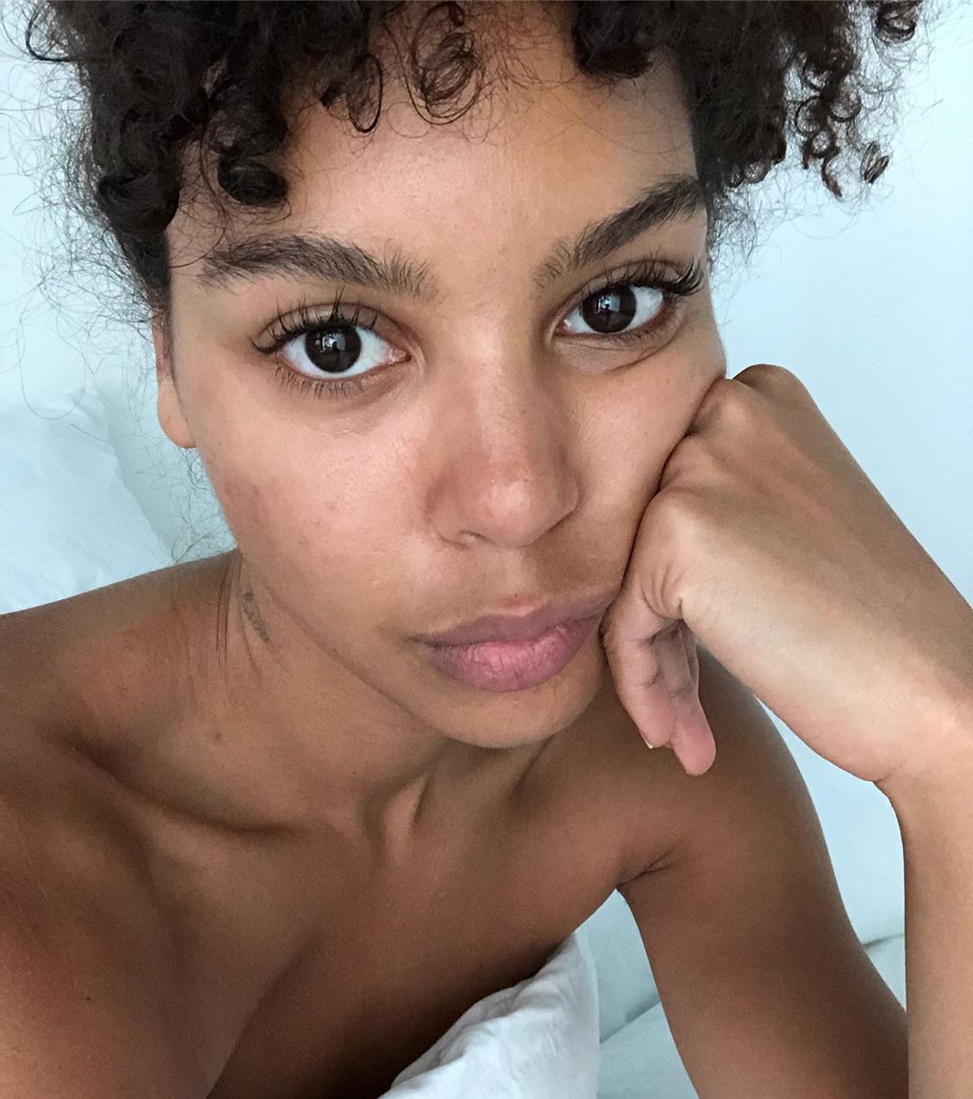 arlissa-ruppert-sexy-on-selfie-thefappeningpro-2 Arlissa Ruppert Topless