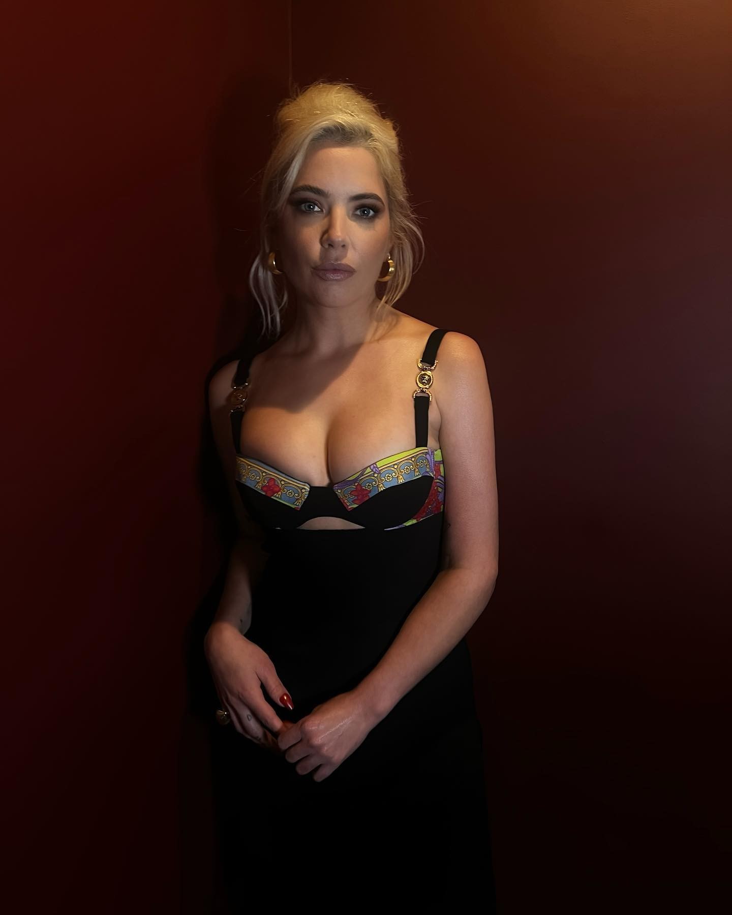 ashley-benson-cleavage-thefappening-cfd-18 ashley benson cleavage thefappening cfd 18