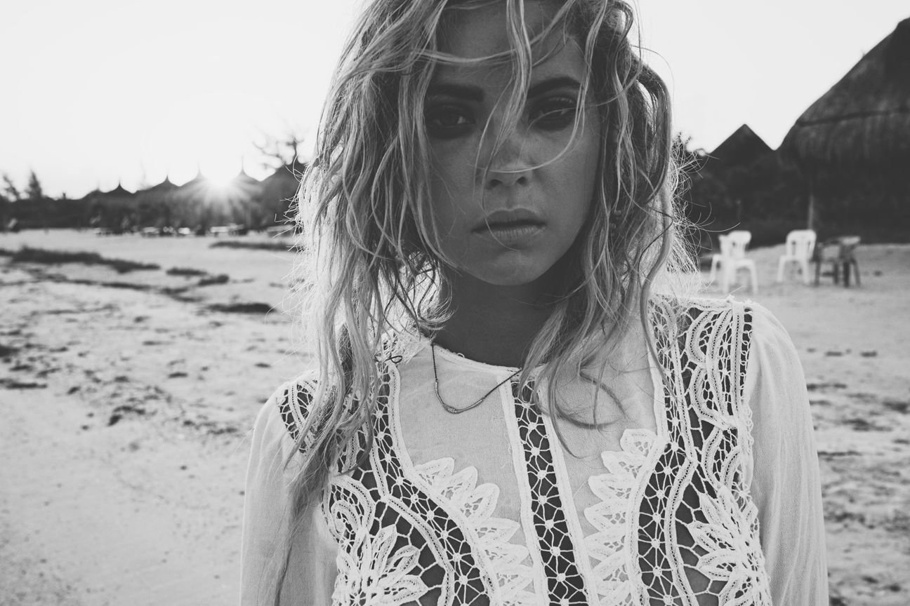 ashley-benson-nude-sexy-17 Ashley-Benson-Nude-Sexy-17