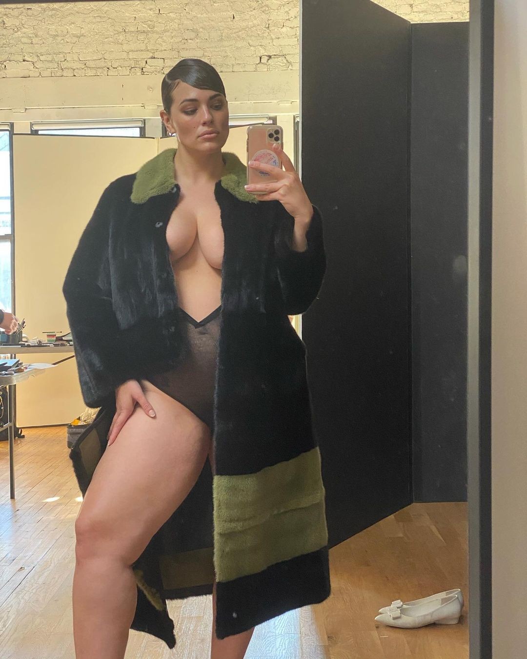 ashley-graham-naked-selfie-thefappening-cfd-3 Ashley Graham Selfie