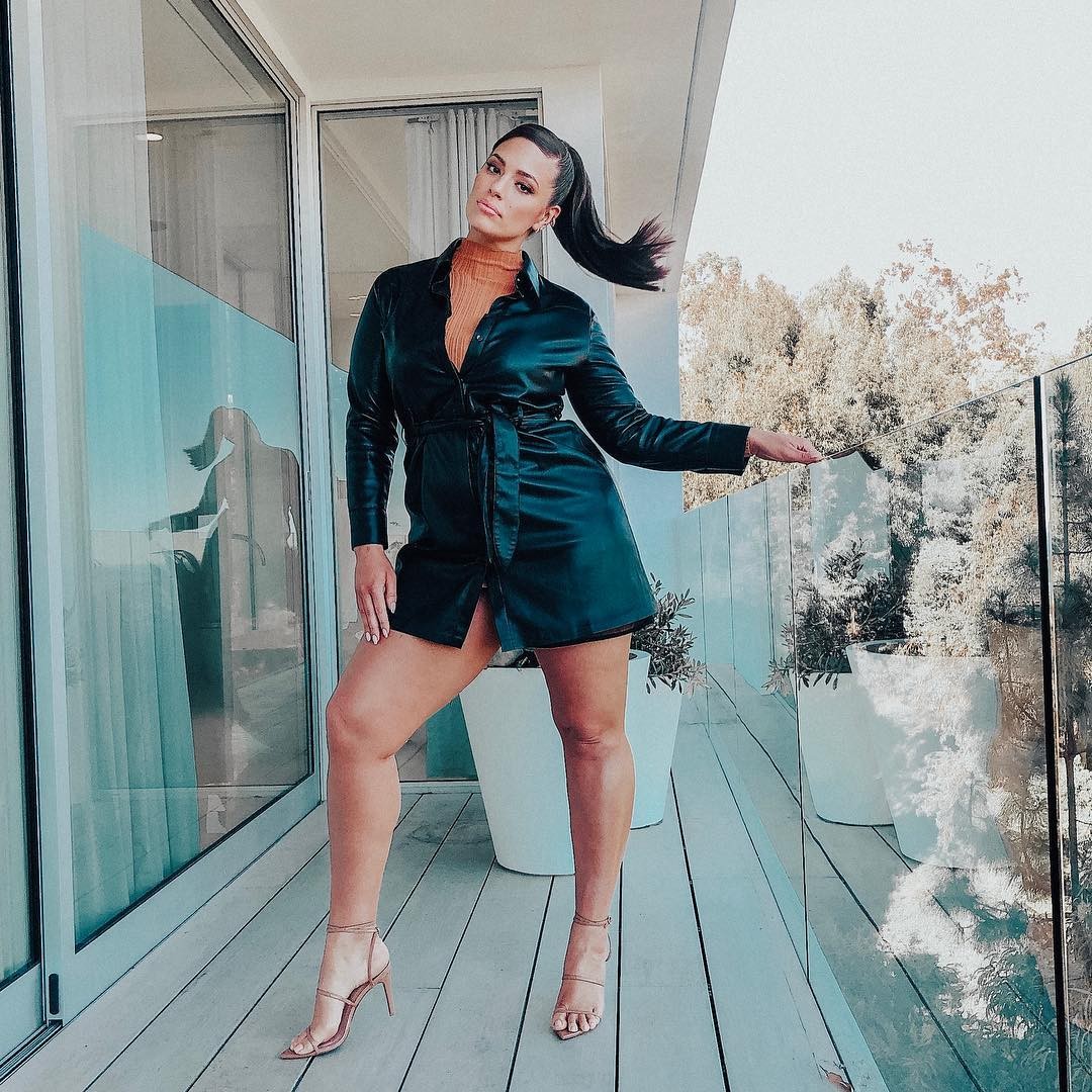 ashley-graham-sexy-legs-2 ashley graham sexy legs 2