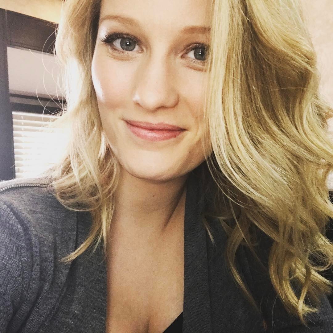 ashley-hinshaw-nude-sexy-32 ashley hinshaw nude sexy 32