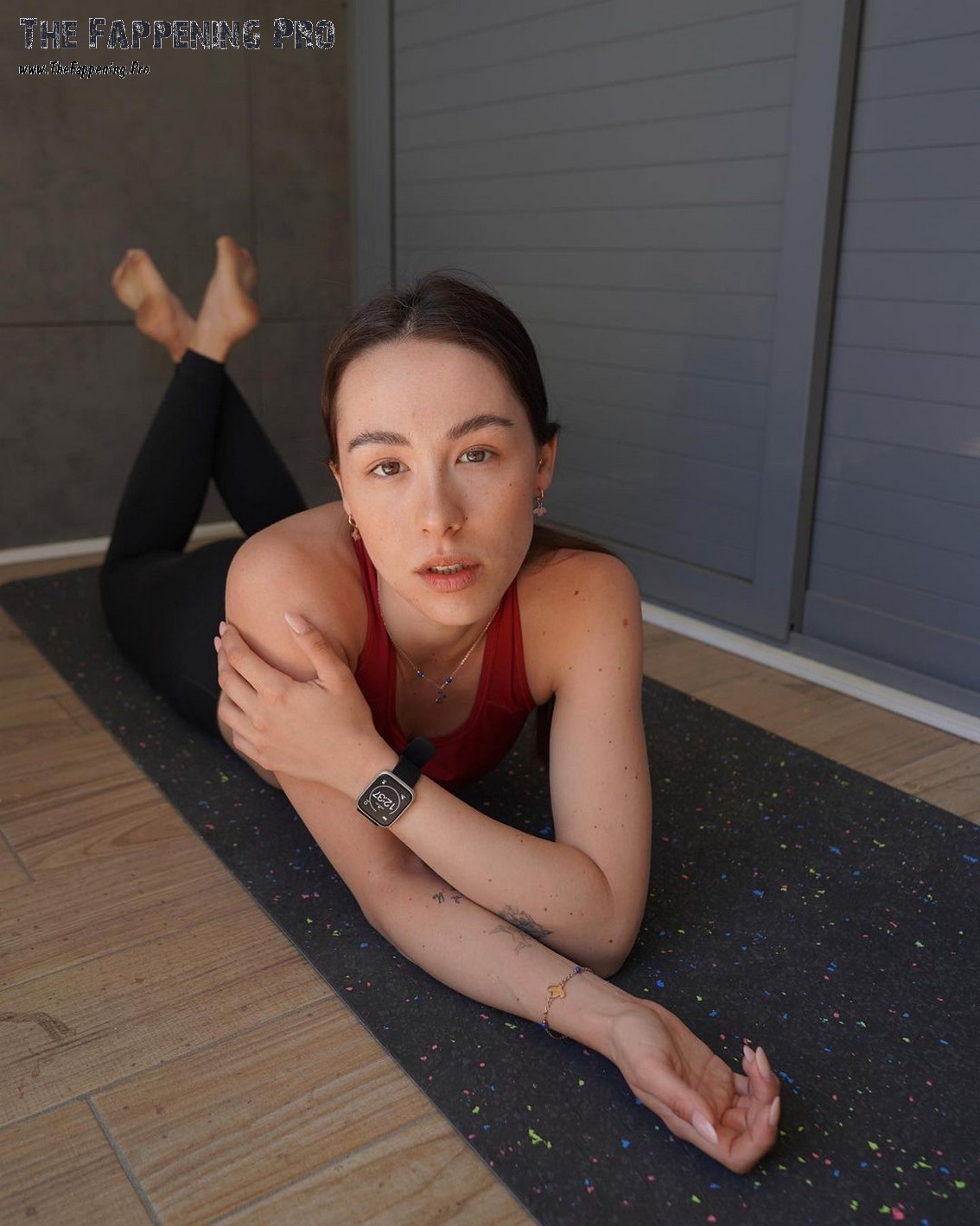 aurora-ramazzotti-feet-thefappening-cfd-4 Aurora Ramazzotti Bare Feet