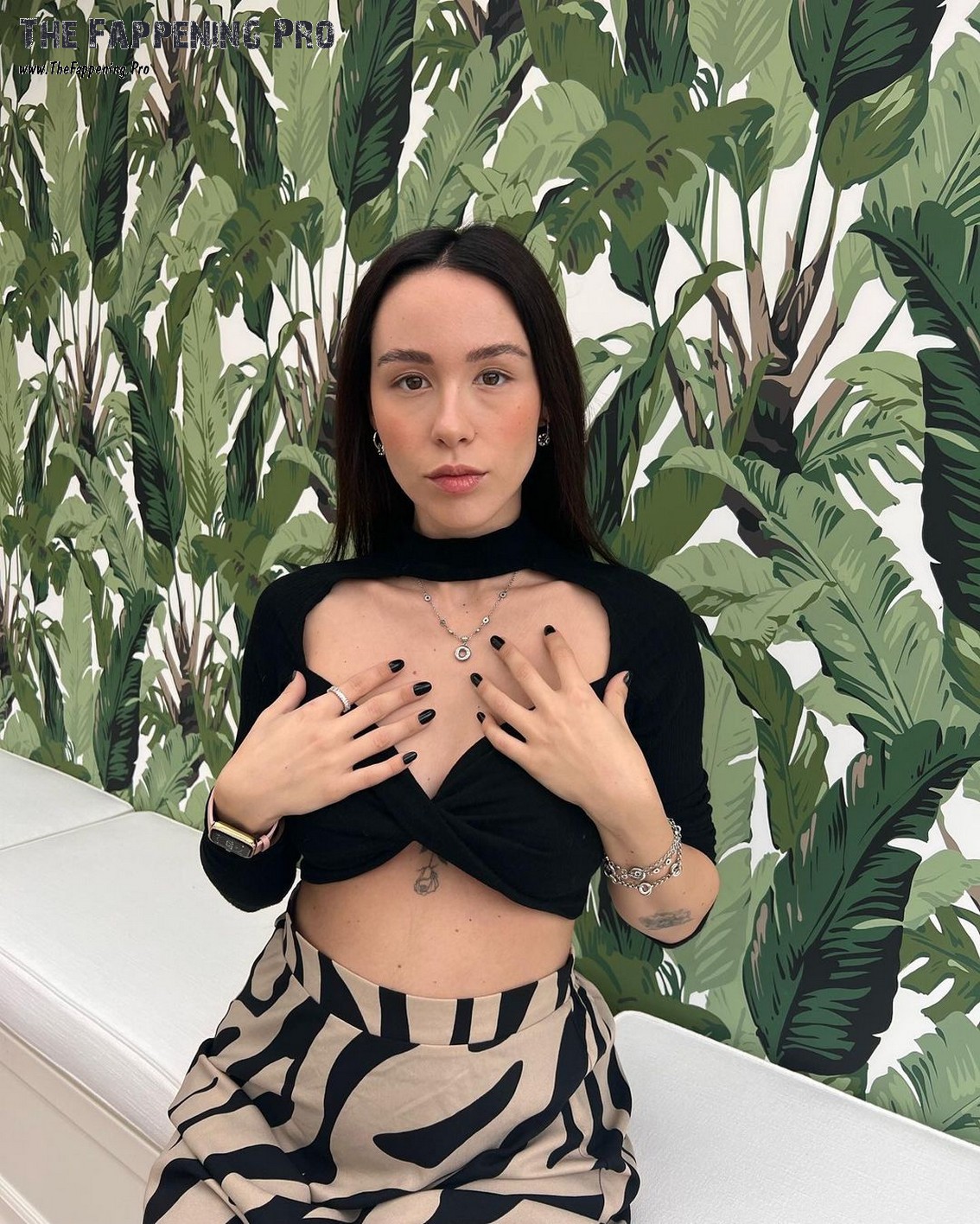 aurora-ramazzotti-sexy-thefappening-cfd-9 Aurora Ramazzotti Striptease