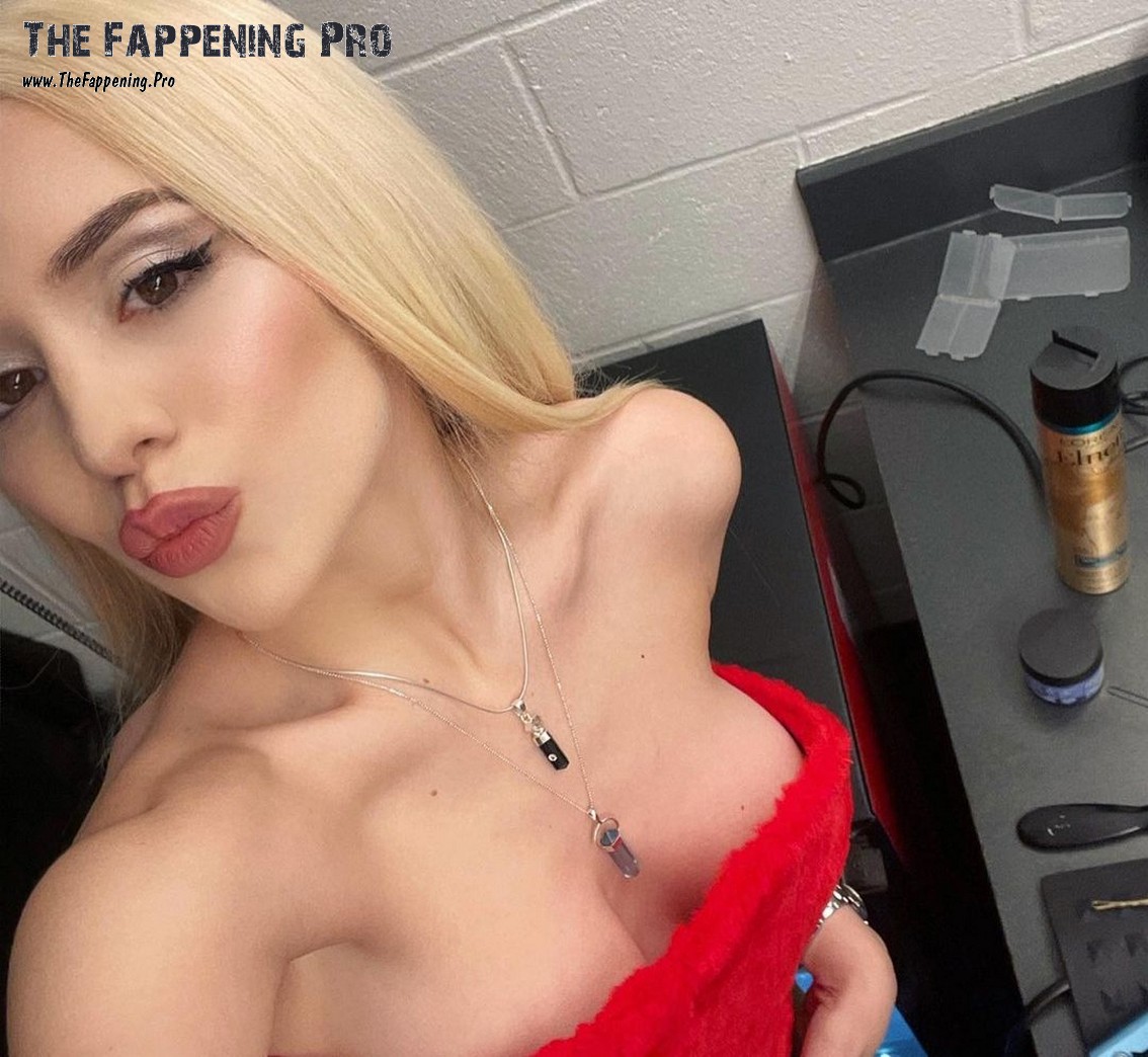 ava-max-selfie-thefappening-cfd-10 Ava Max Hot Selfie