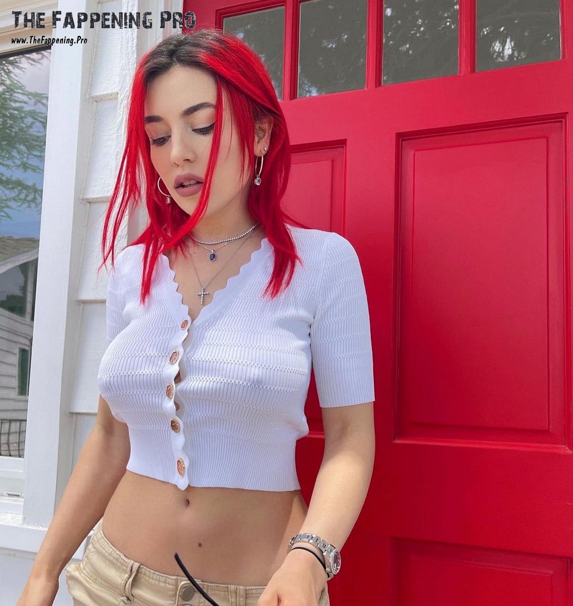 ava-max-tits-thefappening-cfd-5 Ava Max Pokies