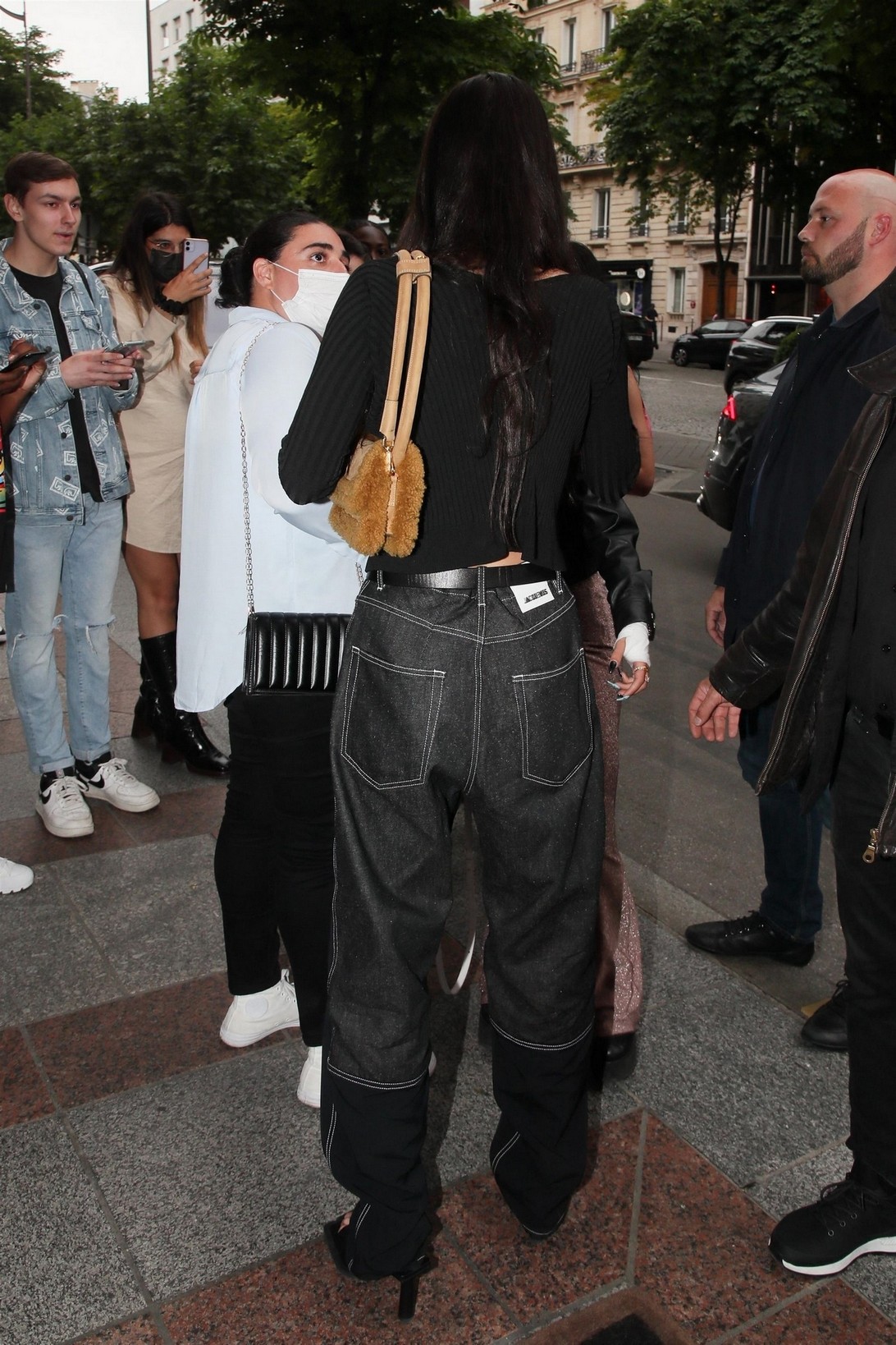 bella-hadid-hot-in-nude-cardigan-thefappening-cfd-15 bella hadid hot in nude cardigan thefappening cfd 15
