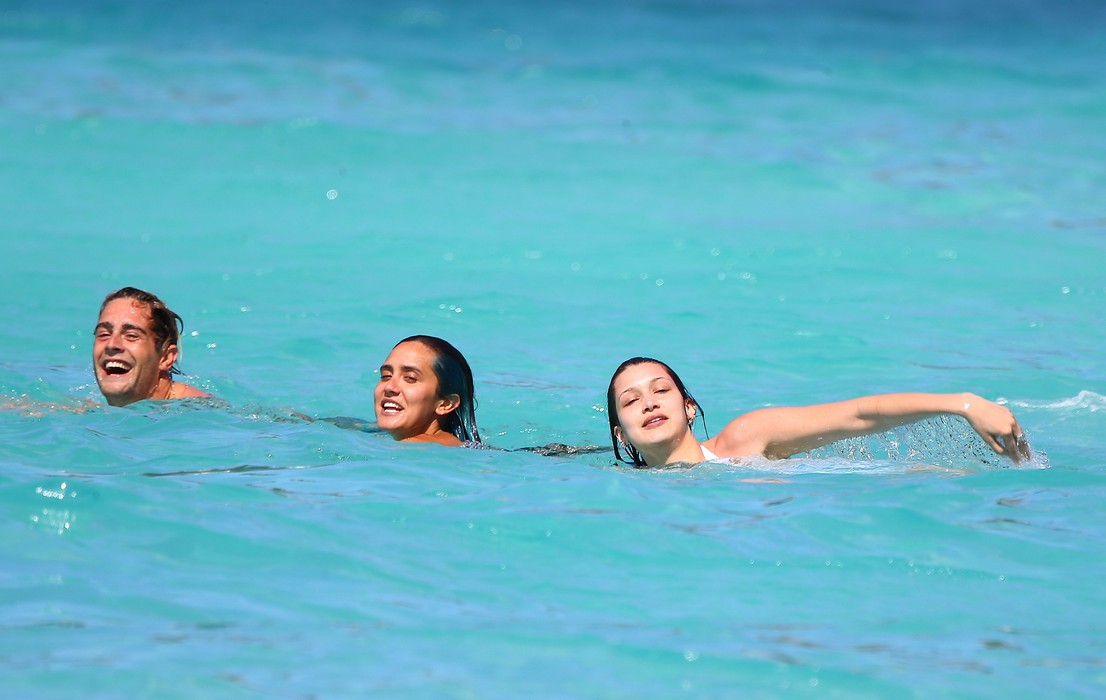 bella-hadid-in-white-swimsuit-141 Bella-Hadid-in-White-Swimsuit-141