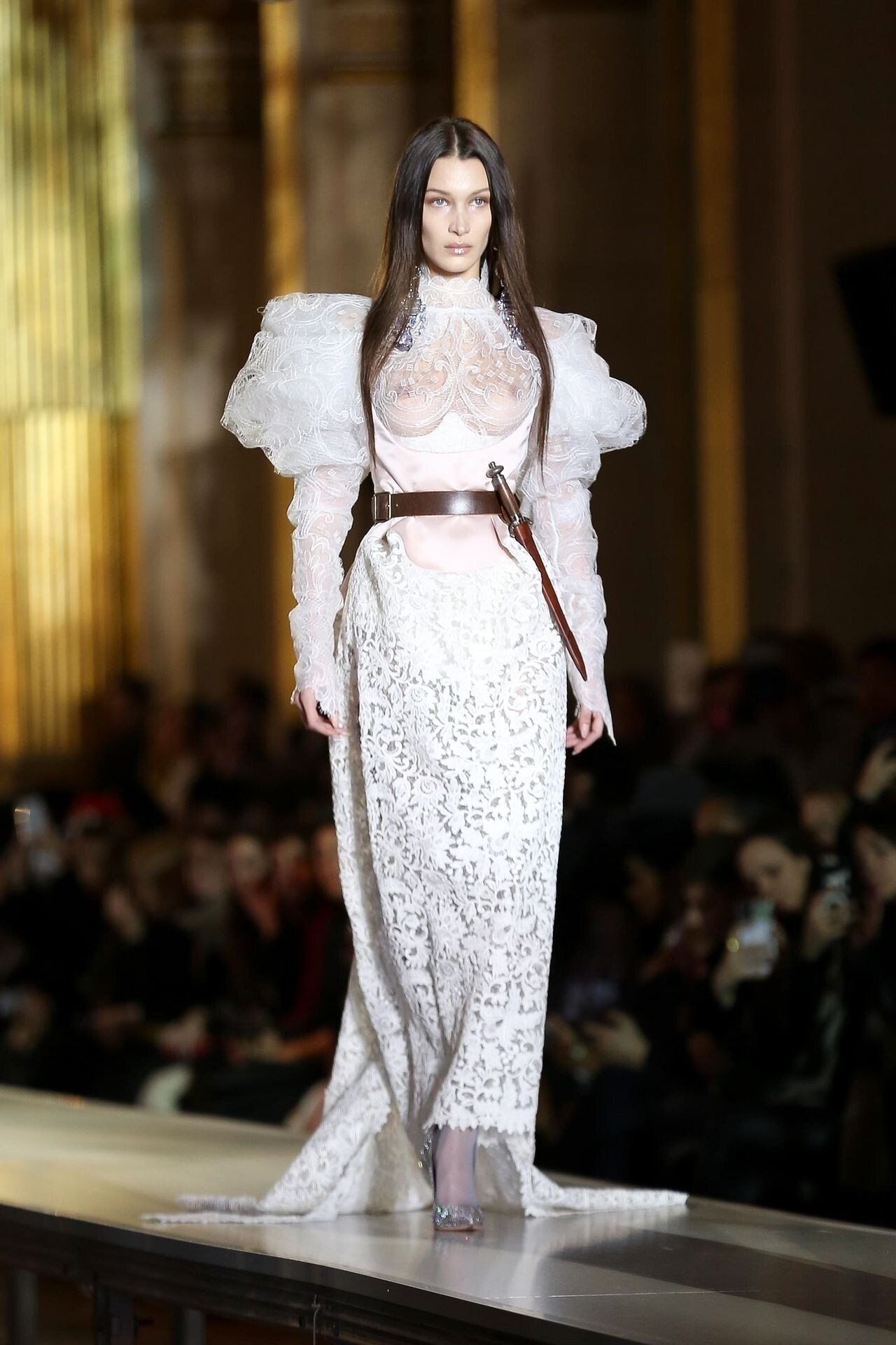 bella-hadid-naked-tits-at-vivienne-westwood-2020-paris-thefappening-pro-2 bella hadid naked tits at vivienne westwood 2020 paris thefappening pro 2