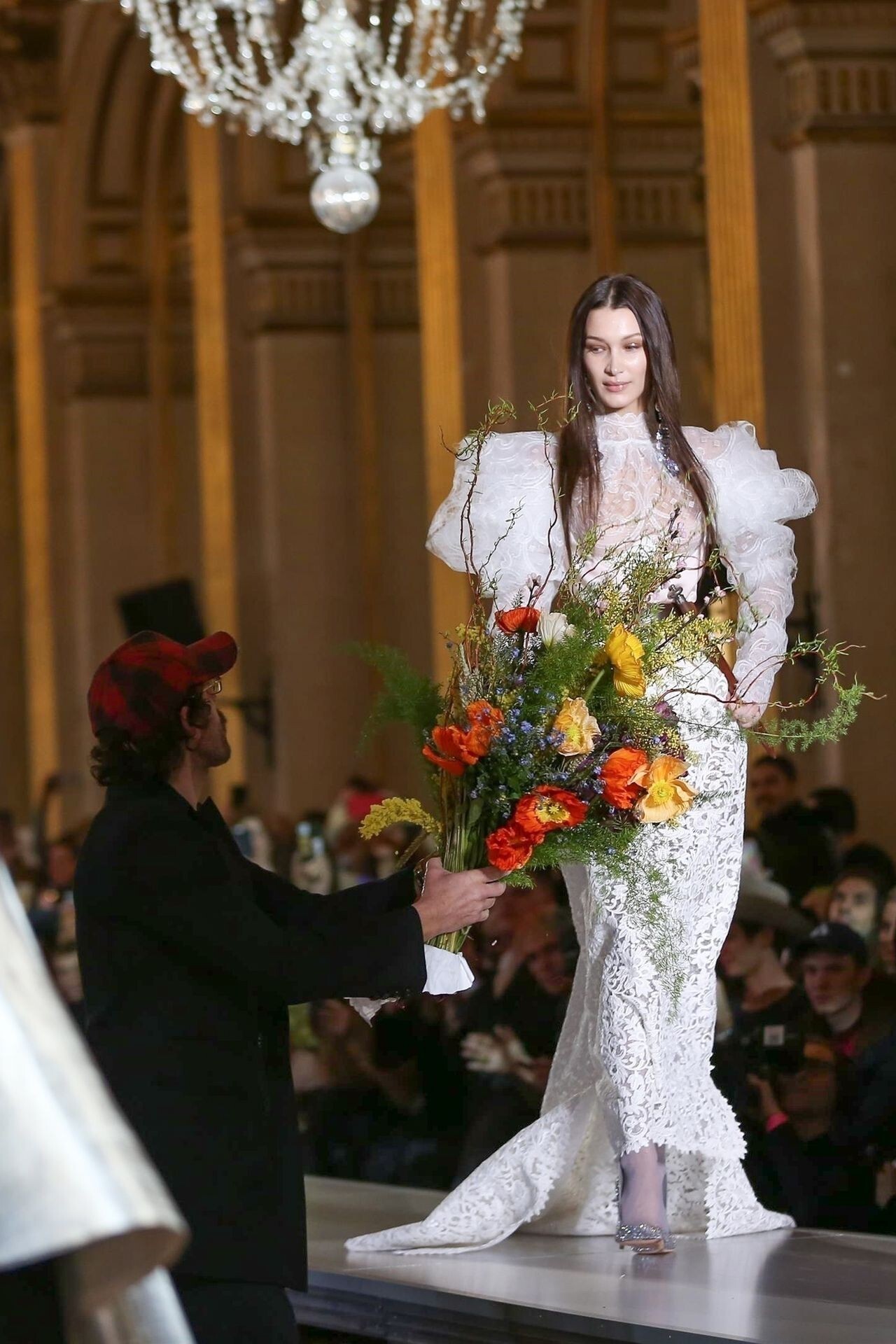 bella-hadid-naked-tits-at-vivienne-westwood-2020-paris-thefappening-pro-37 bella hadid naked tits at vivienne westwood 2020 paris thefappening pro 37