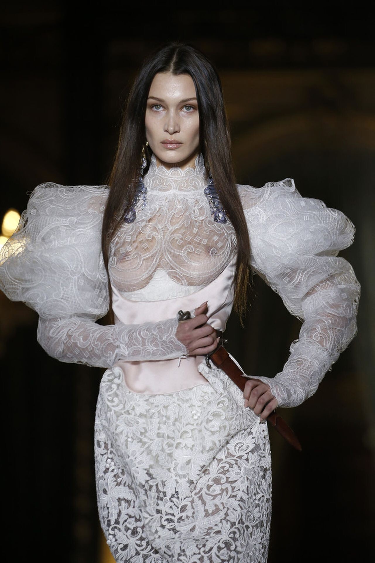 bella-hadid-naked-tits-at-vivienne-westwood-2020-paris-thefappening-pro-55 bella hadid naked tits at vivienne westwood 2020 paris thefappening pro 55