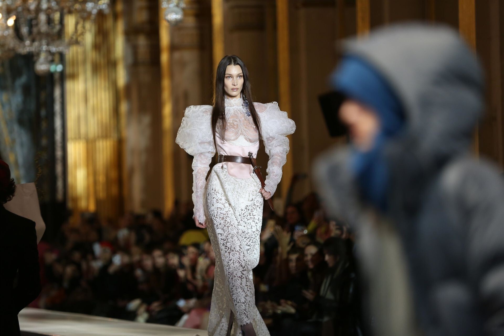 bella-hadid-naked-tits-at-vivienne-westwood-2020-paris-thefappening-pro-57 bella hadid naked tits at vivienne westwood 2020 paris thefappening pro 57