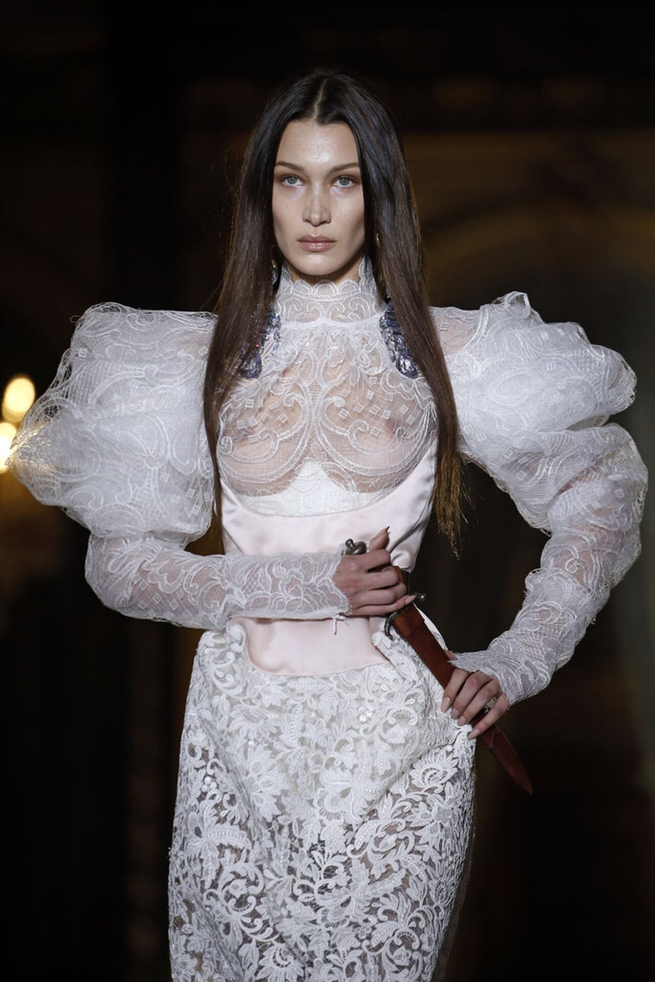 bella-hadid-naked-tits-at-vivienne-westwood-2020-paris-thefappening-pro-6 bella hadid naked tits at vivienne westwood 2020 paris thefappening pro 6
