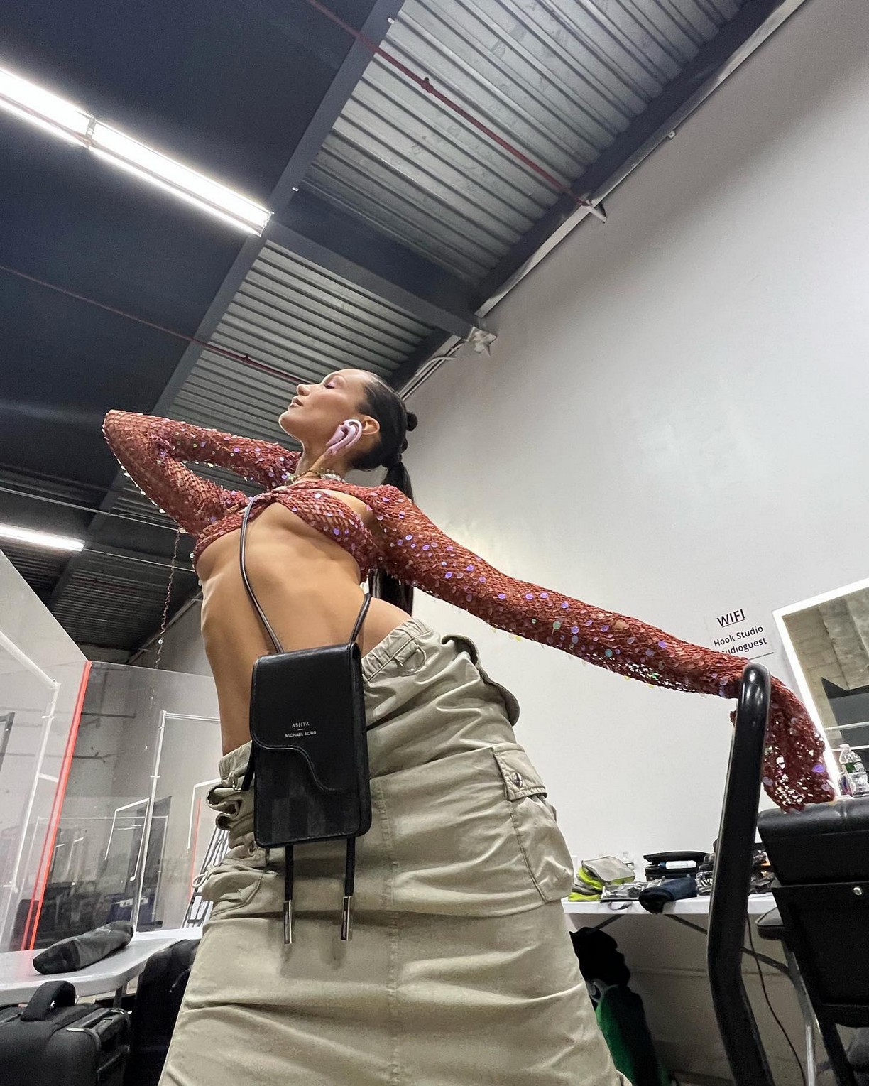 bella-hadid-see-through-for-michael-kors-thefappening-cfd-3 Bella Hadid Underboobs