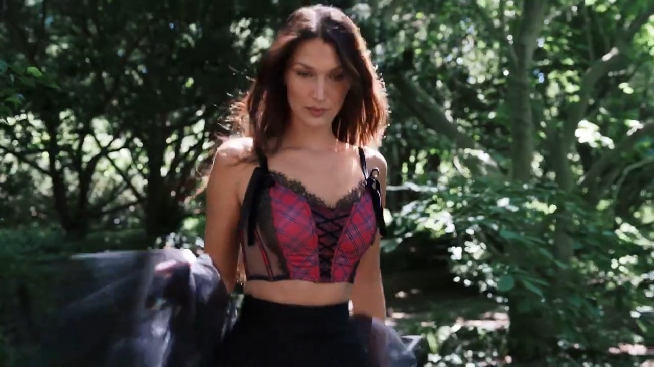 bella-hadid-sexy-alice-in-wonderland-thefappening-cfd-4 Bella Hadid Hot