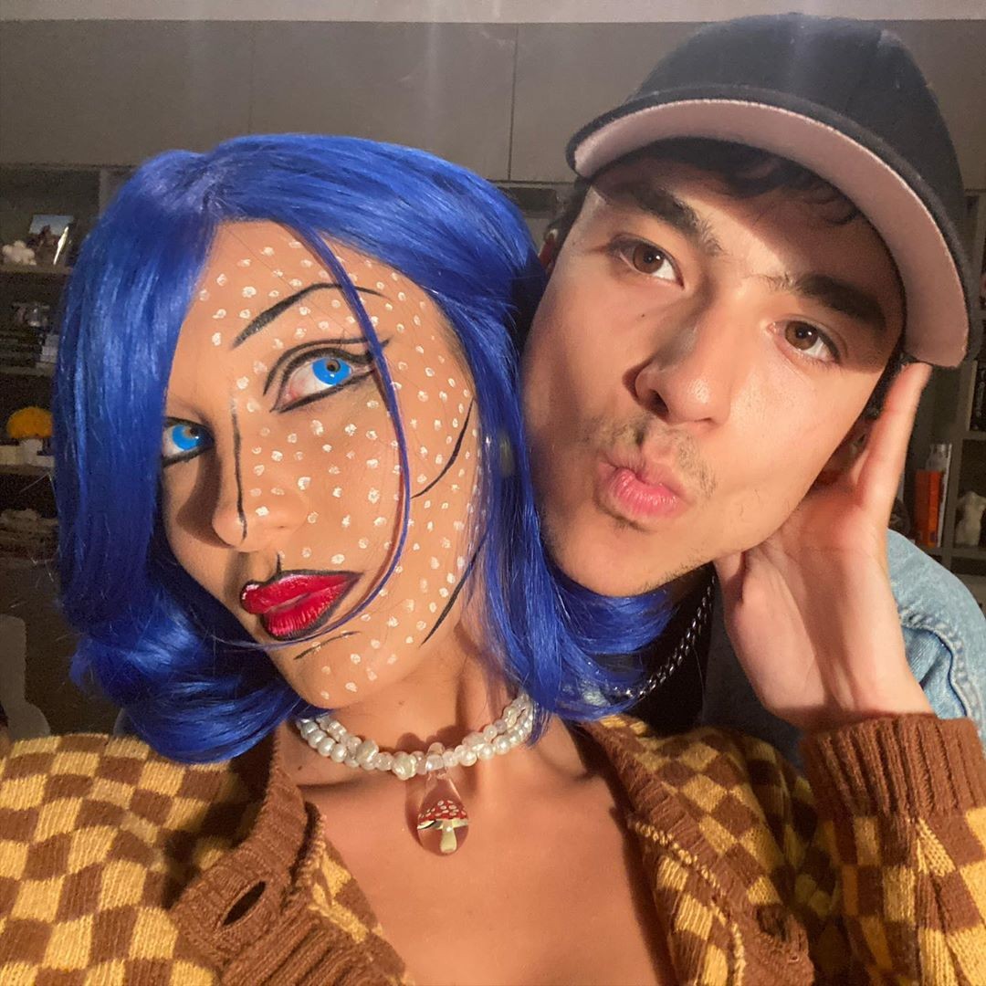 bella-hadid-sexy-comics-girl-thefappeningpro-2 Bella Hadid Halloween Look With Blue Hair